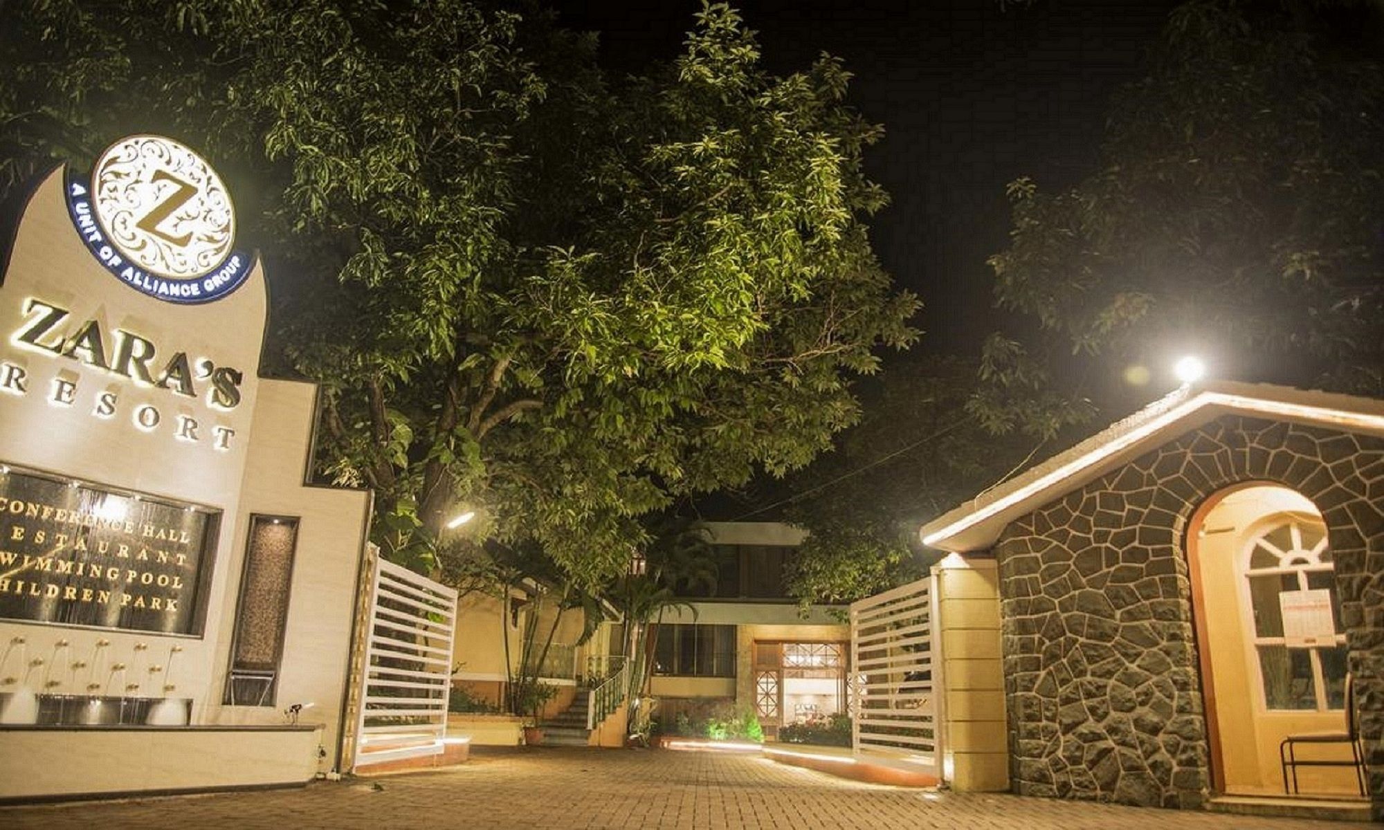 Zaras Resort Lonavla Exterior foto