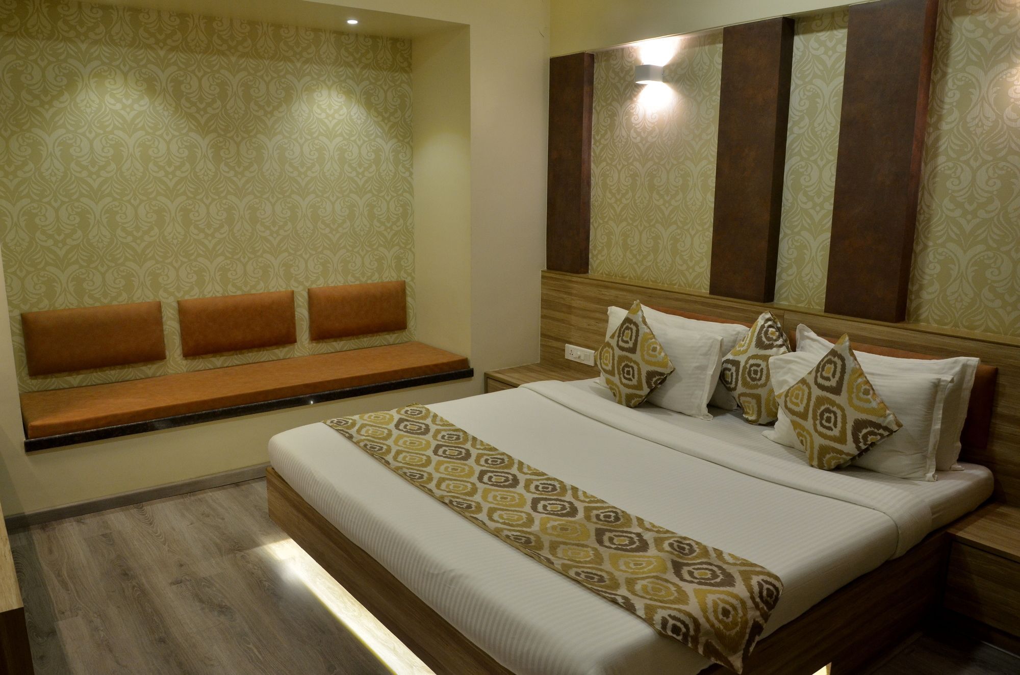 Zaras Resort Lonavla Exterior foto